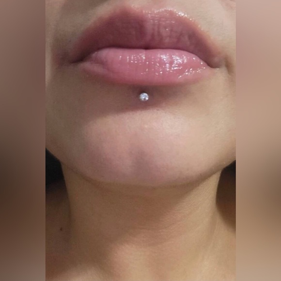 16g 10 Pcs Surgical Stainless Steel Rhinestone Lip Studs NWT - Picture 11 of 13